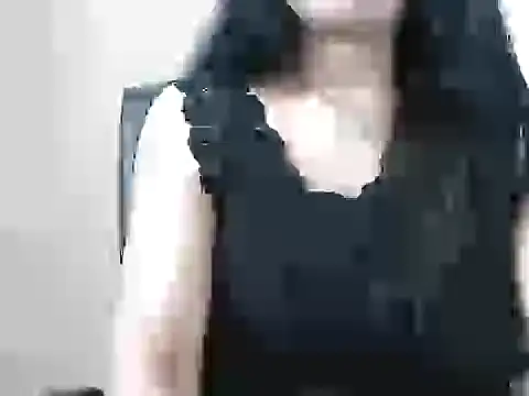 Snapshot of Chanchal--Navya chatting on 11-15-25, 06:15 Chanchal--Navya online show from 11-15-25, 06:15