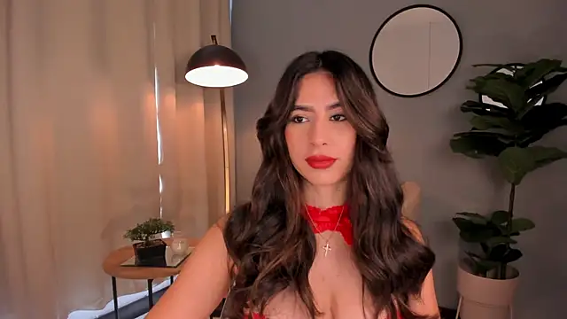 Snapshot of LiaPearce chatting on 12-26-24, 03:10 LiaPearce online show from 12-26-24, 03:10