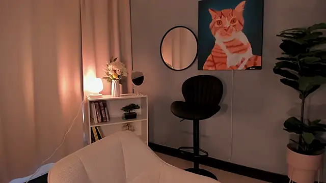 Snapshot of LiaPearce chatting on 10-21-25, 12:06 LiaPearce online show from 10-21-25, 12:06