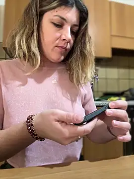 DaisyVibesss online show from 01-17-25, 09:28