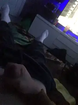 Snapshot of Hugetings chatting on 12-29-24, 03:46 Hugetings online show from 12-29-24, 03:46