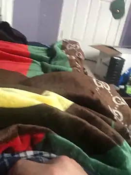 Snapshot of Hugetings chatting on 02-05-25, 08:46 Hugetings online show from 02-05-25, 08:46