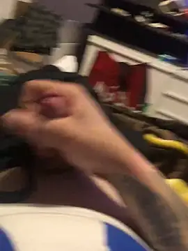 Snapshot of Hugetings chatting on 02-09-25, 05:19 Hugetings online show from 02-09-25, 05:19