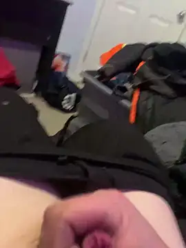 Hugetings online show from 12-20-25, 02:18