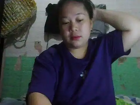 hotsexylyn online show from 12-16-25, 04:39