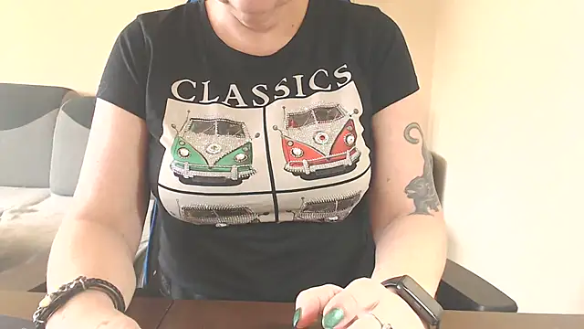 Snapshot of Diablica41 chatting on 10-04-25, 06:33 Diablica41 online show from 10-04-25, 06:33