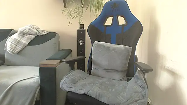 Snapshot of Diablica41 chatting on 05-16-26, 10:36 Diablica41 online show from 05-16-26, 10:36
