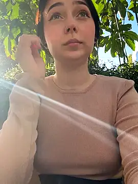 Snapshot of hanahaki chatting on 09-20-25, 02:18 hanahaki online show from 09-20-25, 02:18