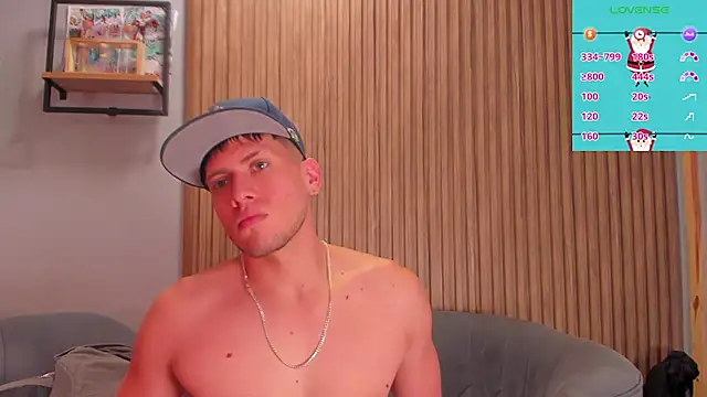 Snapshot of SebastianMaximoff chatting on 12-15-24, 05:53 SebastianMaximoff online show from 12-15-24, 05:53