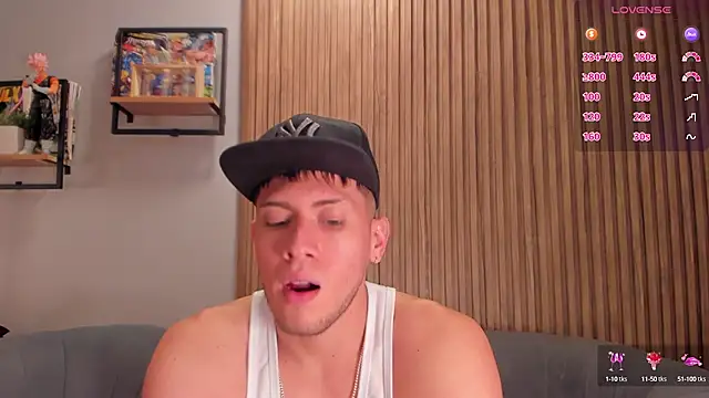 Snapshot of SebastianMaximoff chatting on 12-16-24, 03:43 SebastianMaximoff online show from 12-16-24, 03:43
