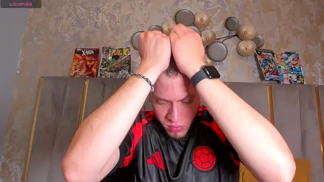 Snapshot of SebastianMaximoff chatting on 10-30-25, 07:36 SebastianMaximoff online show from 10-30-25, 07:36