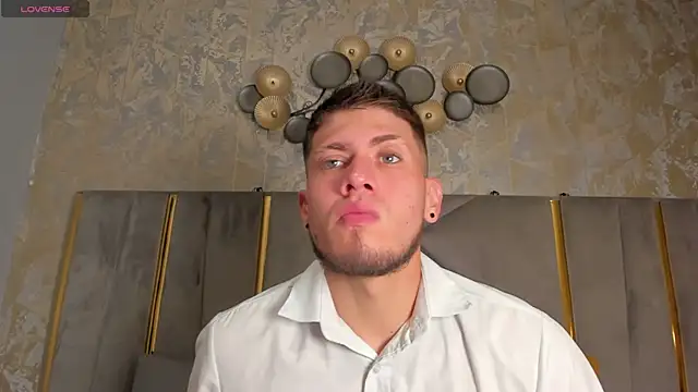 Snapshot of SebastianMaximoff chatting on 11-04-25, 07:24 SebastianMaximoff online show from 11-04-25, 07:24