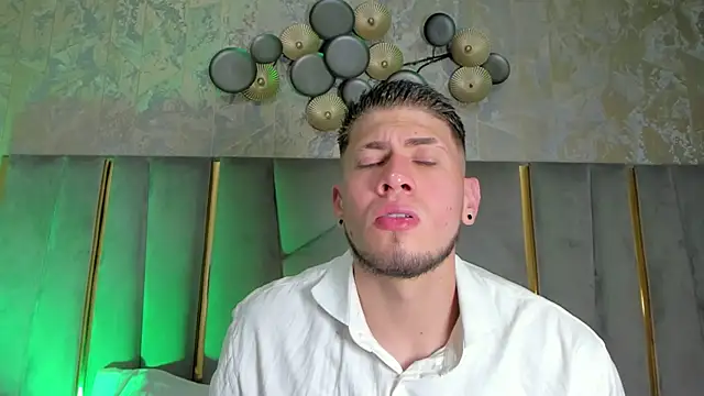 Snapshot of SebastianMaximoff chatting on 11-29-25, 08:12 SebastianMaximoff online show from 11-29-25, 08:12