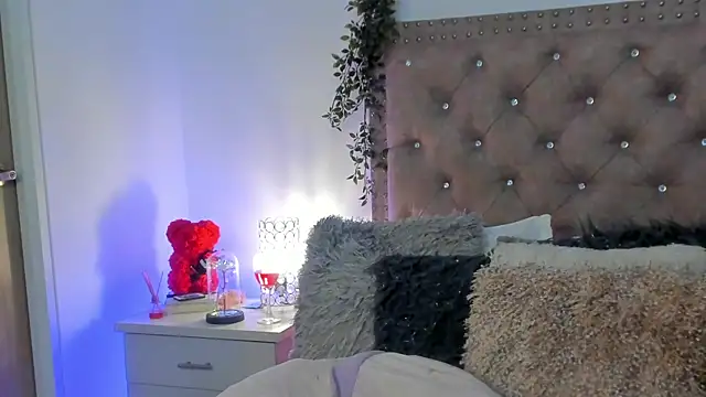 Snapshot of Lissa_gray chatting on 02-24-25, 03:12 Lissa gray online show from 02-24-25, 03:12