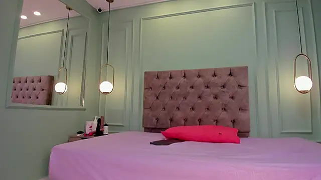 Snapshot of ale_cam chatting on 12-07-24, 09:00 ale cam online show from 12-07-24, 09:00