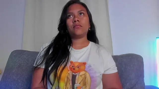 Snapshot of ale_cam chatting on 01-17-25, 04:17 ale cam online show from 01-17-25, 04:17