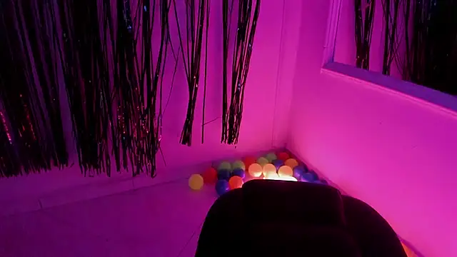 Snapshot of ale_cam chatting on 01-25-25, 07:39 ale cam online show from 01-25-25, 07:39