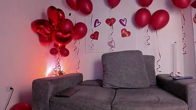 Snapshot of ale_cam chatting on 02-16-25, 11:05 ale cam online show from 02-16-25, 11:05