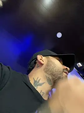 CamiloGray  online show from 01-28-25, 01:49