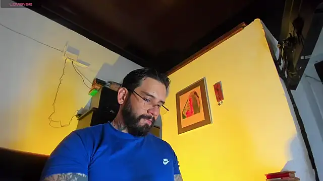 CamiloGray  online show from 10-30-25, 02:07