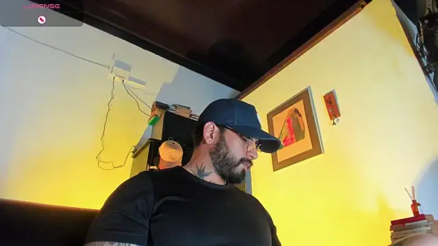 CamiloGray  online show from 11-28-25, 03:47