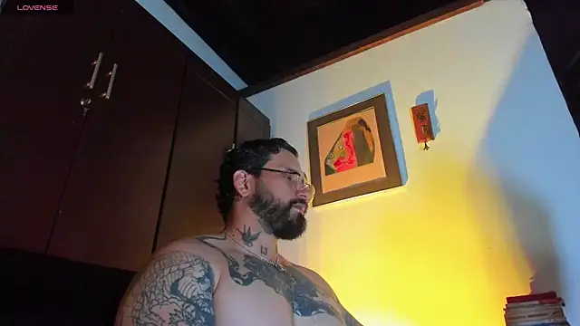 CamiloGray  online show from 04-28-26, 02:00