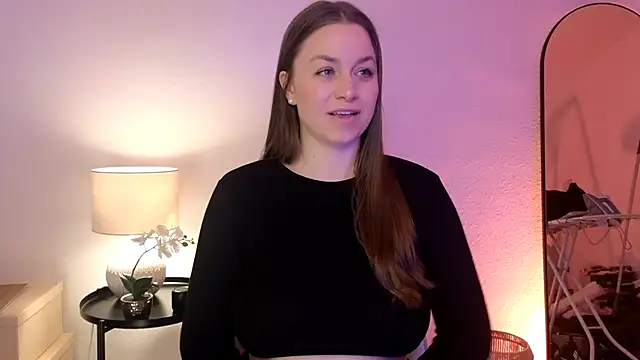 MilaFleur online show from 02-15-25, 09:05