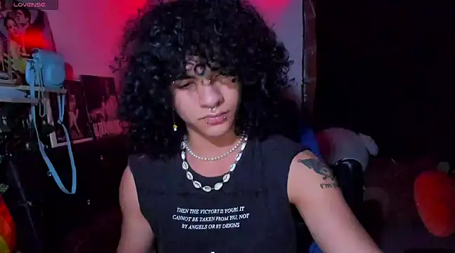 sweetvond  online show from 02-11-25, 06:51