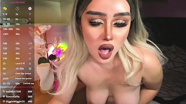 Miss mariahmonroe online show from 12-22-24, 09:53