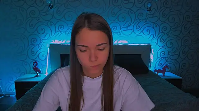 Snapshot of AlexaBarkley chatting on 12-02-24, 06:30 AlexaBarkley online show from 12-02-24, 06:30