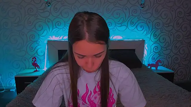 Snapshot of AlexaBarkley chatting on 12-11-24, 04:39 AlexaBarkley online show from 12-11-24, 04:39