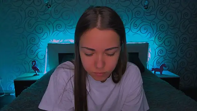 Snapshot of AlexaBarkley chatting on 12-12-24, 03:21 AlexaBarkley online show from 12-12-24, 03:21