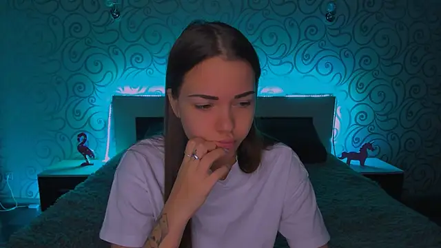 Snapshot of AlexaBarkley chatting on 12-15-24, 03:13 AlexaBarkley online show from 12-15-24, 03:13