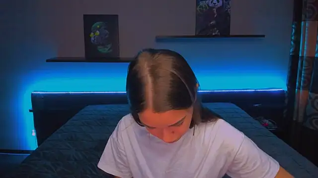 Snapshot of AlexaBarkley chatting on 01-14-25, 06:34 AlexaBarkley online show from 01-14-25, 06:34