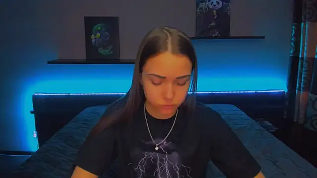 Snapshot of AlexaBarkley chatting on 01-15-25, 03:11 AlexaBarkley online show from 01-15-25, 03:11