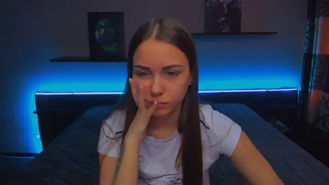 Snapshot of AlexaBarkley chatting on 01-16-25, 03:23 AlexaBarkley online show from 01-16-25, 03:23