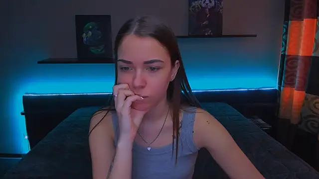 Snapshot of AlexaBarkley chatting on 02-04-25, 03:11 AlexaBarkley online show from 02-04-25, 03:11