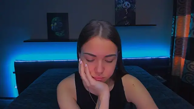 Snapshot of AlexaBarkley chatting on 02-05-25, 06:13 AlexaBarkley online show from 02-05-25, 06:13