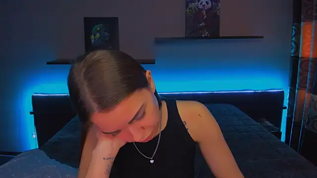 Snapshot of AlexaBarkley chatting on 02-12-25, 06:19 AlexaBarkley online show from 02-12-25, 06:19