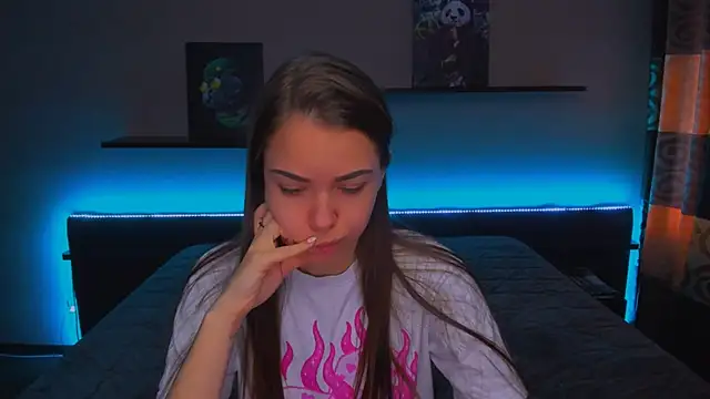 Snapshot of AlexaBarkley chatting on 02-24-25, 03:12 AlexaBarkley online show from 02-24-25, 03:12