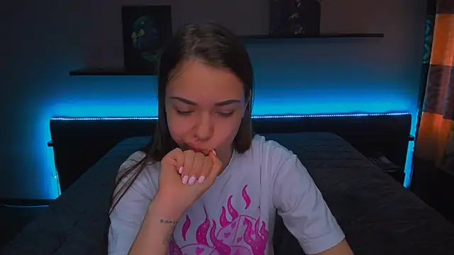 Snapshot of AlexaBarkley chatting on 02-24-25, 06:16 AlexaBarkley online show from 02-24-25, 06:16