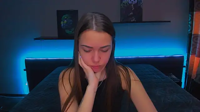 Snapshot of AlexaBarkley chatting on 03-05-25, 03:08 AlexaBarkley online show from 03-05-25, 03:08