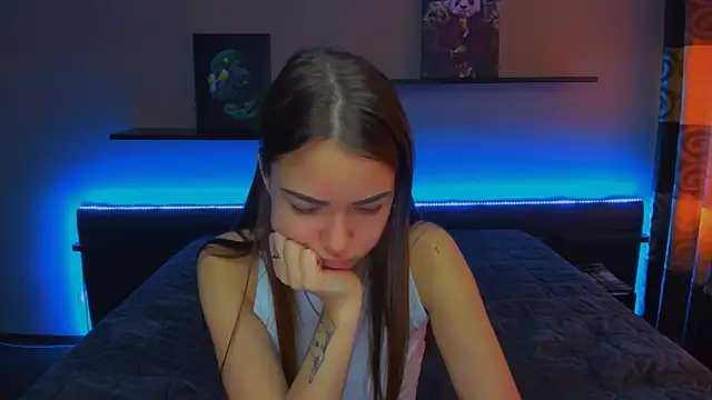 Snapshot of AlexaBarkley chatting on 03-06-25, 03:24 AlexaBarkley online show from 03-06-25, 03:24