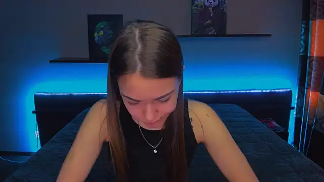 Snapshot of AlexaBarkley chatting on 03-10-25, 03:23 AlexaBarkley online show from 03-10-25, 03:23