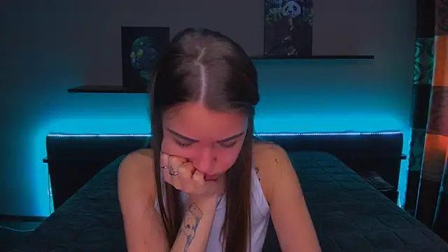 Snapshot of AlexaBarkley chatting on 03-21-25, 03:12 AlexaBarkley online show from 03-21-25, 03:12