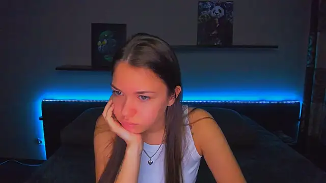 Snapshot of AlexaBarkley chatting on 10-20-25, 12:11 AlexaBarkley online show from 10-20-25, 12:11