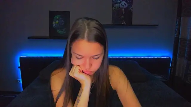 Snapshot of AlexaBarkley chatting on 11-03-25, 12:46 AlexaBarkley online show from 11-03-25, 12:46