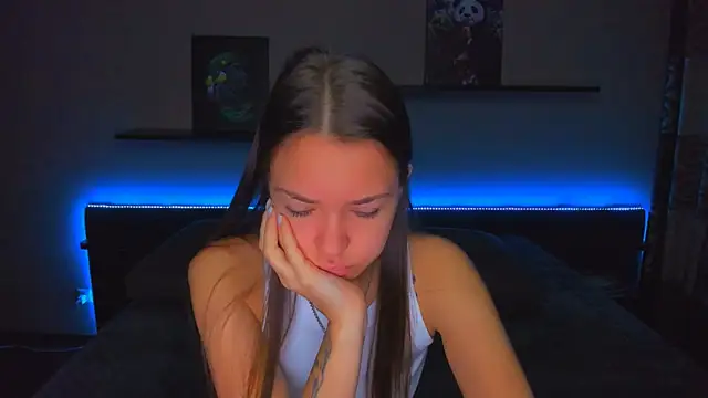 Snapshot of AlexaBarkley chatting on 11-06-25, 12:22 AlexaBarkley online show from 11-06-25, 12:22