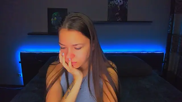 Snapshot of AlexaBarkley chatting on 11-11-25, 12:21 AlexaBarkley online show from 11-11-25, 12:21