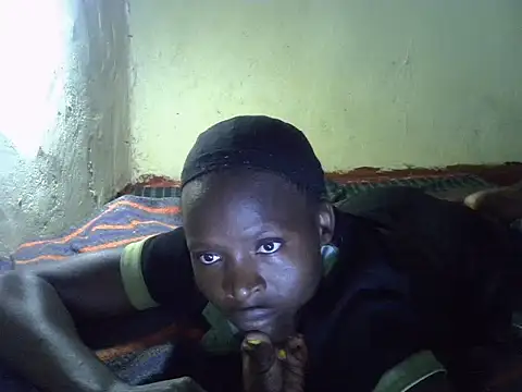 cute-shamza online show from 10-18-25, 05:10